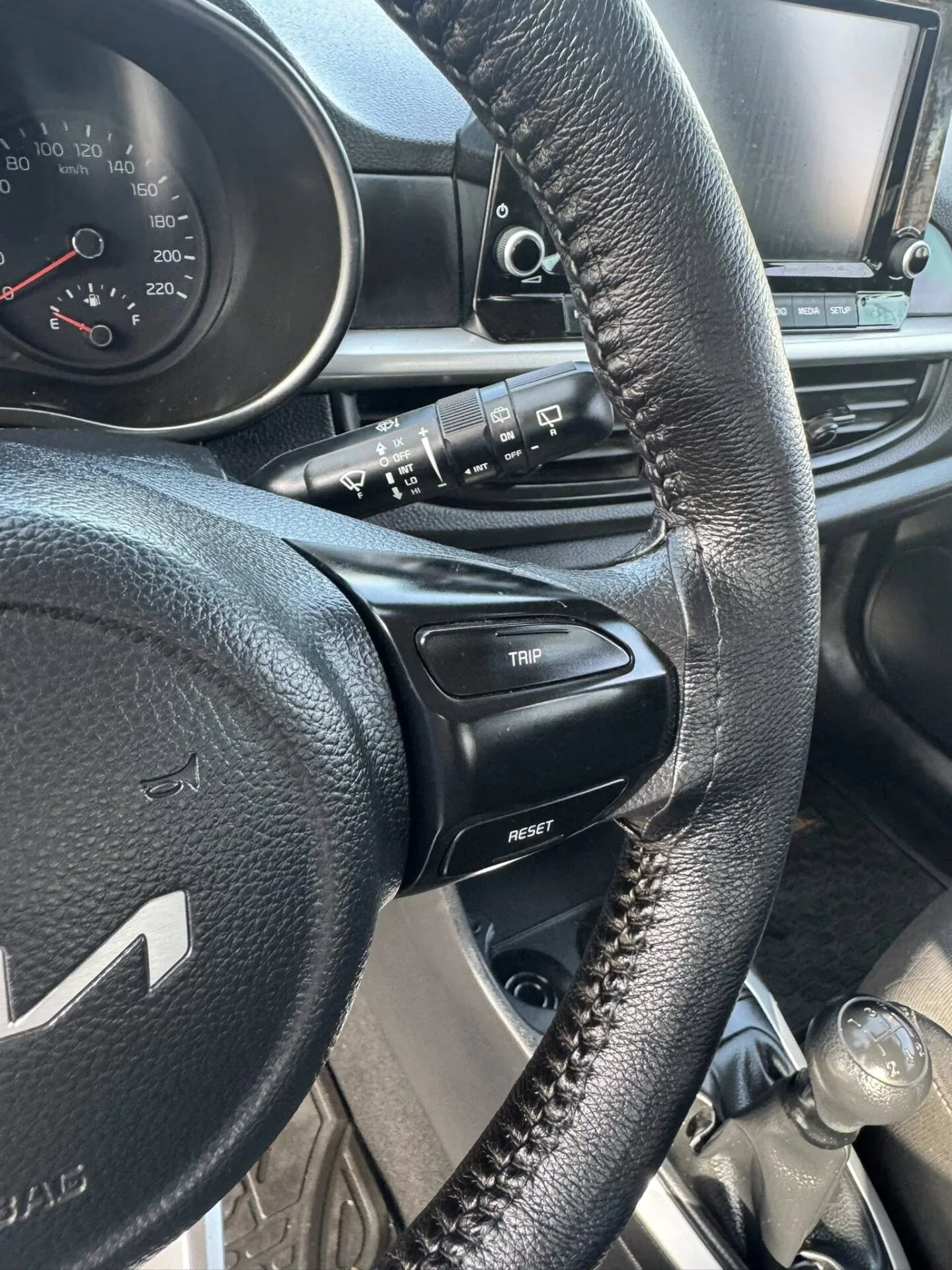 KIA MORNING MPI 1.2	2023 GASOLINA MECANICA