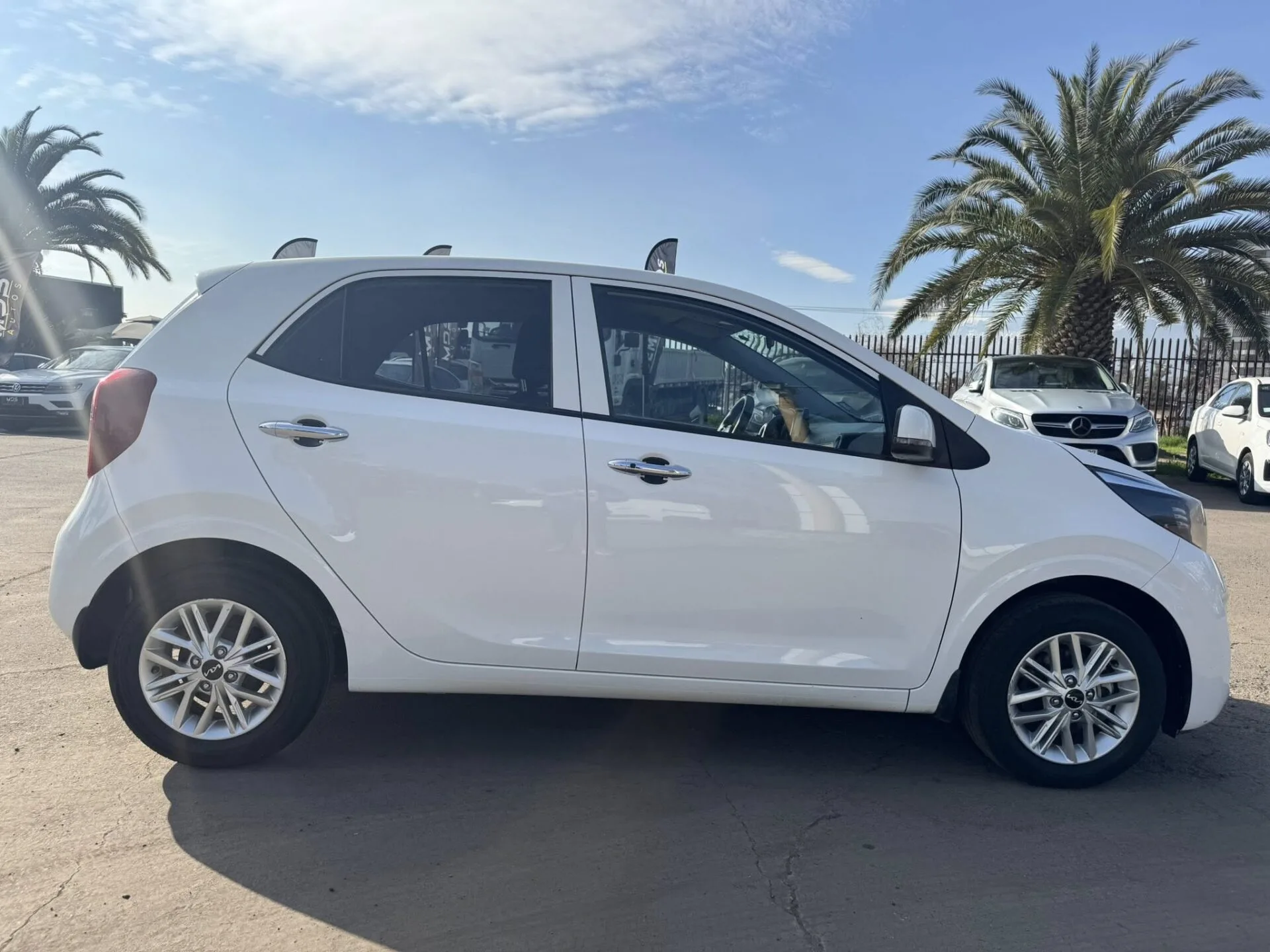 KIA MORNING MPI 1.2	2023 GASOLINA MECANICA