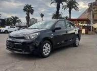 KIA SOLUTO 1.4 Negro 2023 – Gasolina, Mecánico, 29.000 km