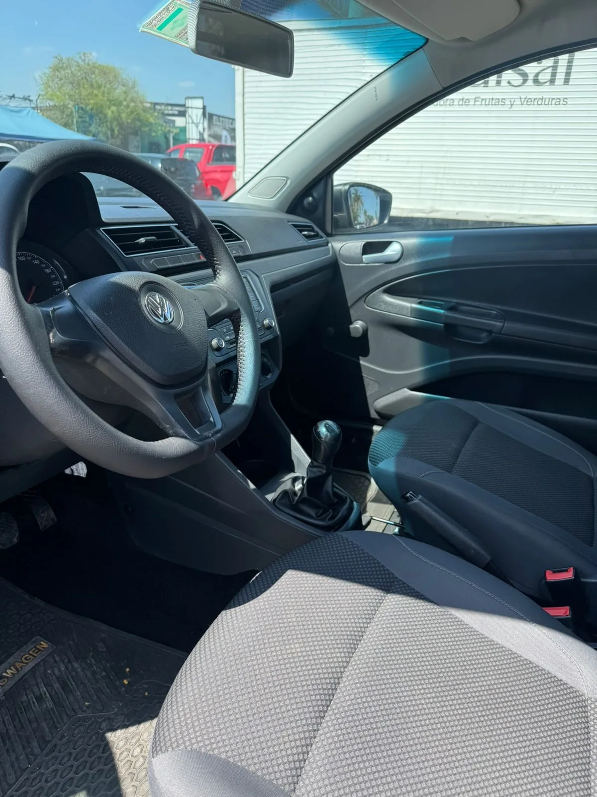 VOLKSWAGEN SAVEIRO POWER PLUS 1.6 2020 – Gasolina, Mecánico, 70.000 km