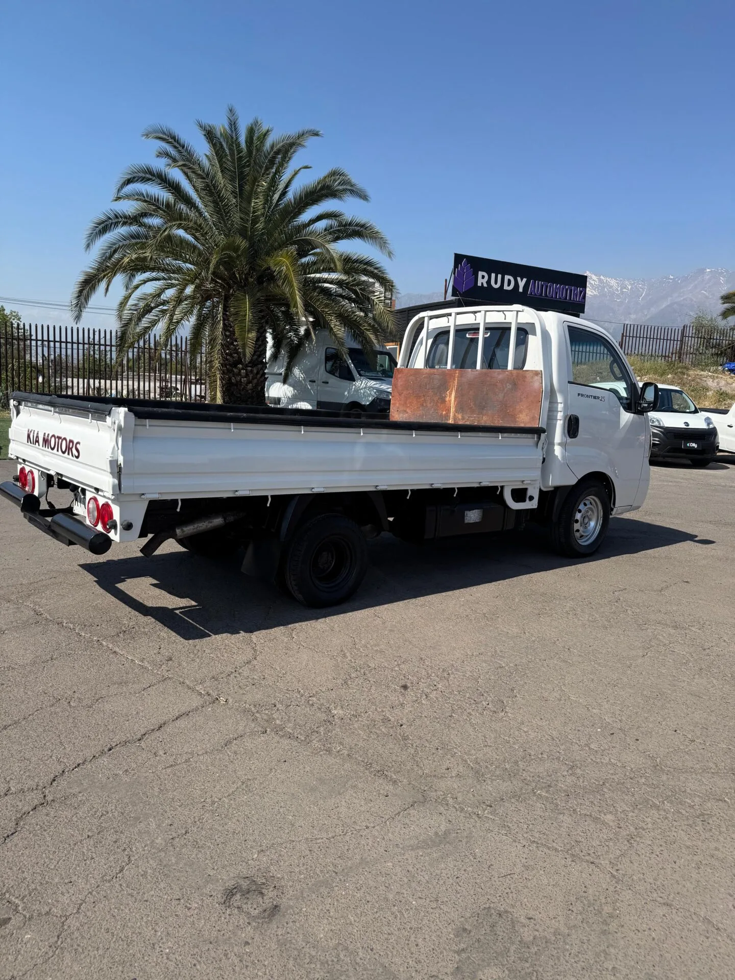 Kia Frontier D/C 2.5 2019 – Potente, eficiente y confiable